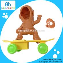 2014 new plastic cand toys to hold candy as promotional gift