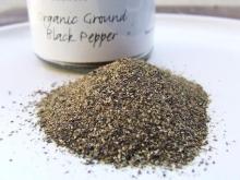 Black pepper powder