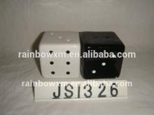 Porcelain, cheap white and black small dots salt and  pepper   shaker  set