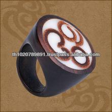 Organic Round Wood Ring With Cinnamon