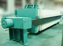 Automatic filter press for alchohol