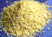 Nutritional yeast flakes