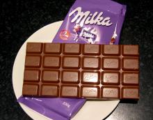 Milka Cherry  Cream   Chocolate 