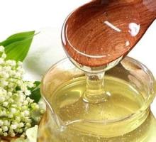 Pure bulk raw honey