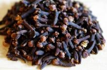 Cloves(Dried Cloves)
