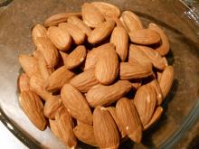 Almond Nuts Best Quality with Available Sample