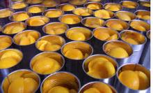 CANNED YELLOW PEACH HALVES IN 850 ML