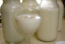 Cow  Raw   Milk  with 3,8 - 4,4% Fat