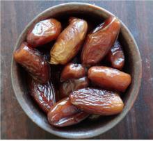 Jumbo Medjool  Dates , Pitted   Dates ,Organic Medjool  Dates ,Zahidi  Dates 