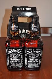 Whisky Seagram's  gin  and Jack Daniels Black 1L
